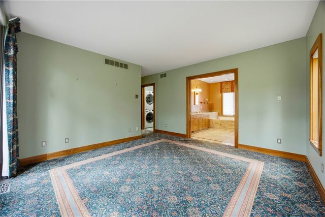 7 SCR Lane, Perinton, NY 14564