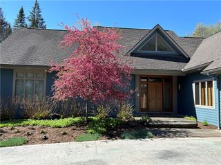 7 SCR Lane, Perinton, NY 14564