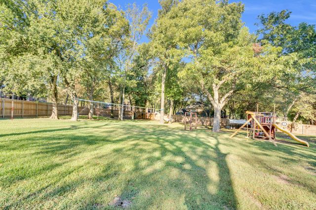 141 Chambers Drive, Italy, TX 76651