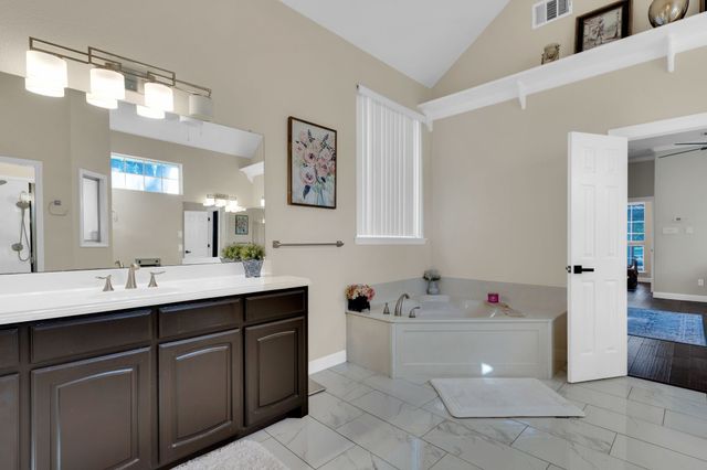 141 Chambers Drive, Italy, TX 76651