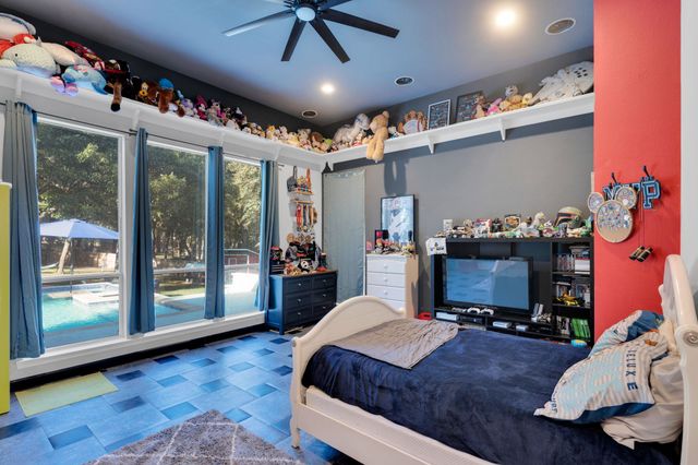 141 Chambers Drive, Italy, TX 76651