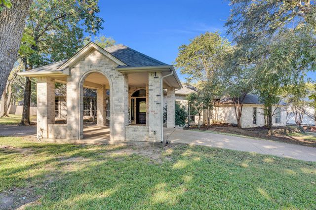 141 Chambers Drive, Italy, TX 76651