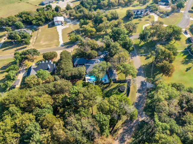 141 Chambers Drive, Italy, TX 76651
