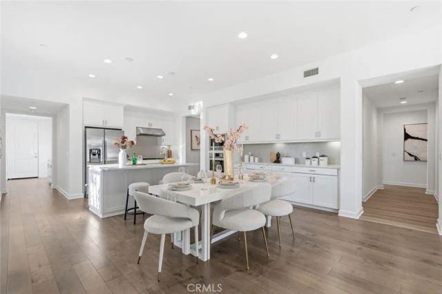 148 Follyhatch, Irvine, CA 92618