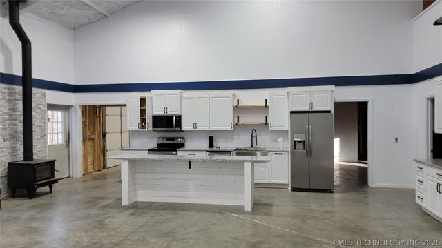 13785 E 520 Road, Claremore, OK 74019