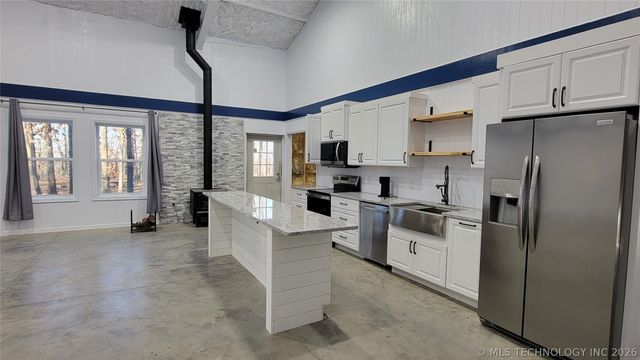 13785 E 520 Road, Claremore, OK 74019