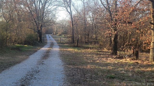 13785 E 520 Road, Claremore, OK 74019