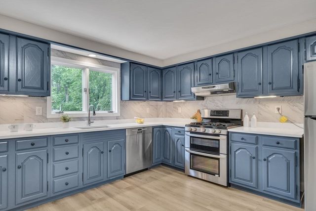 5 Maple St, Lexington, MA 02420