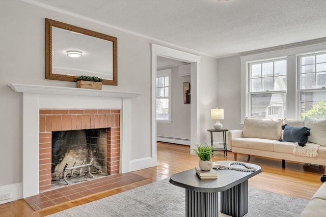 5 Maple St, Lexington, MA 02420