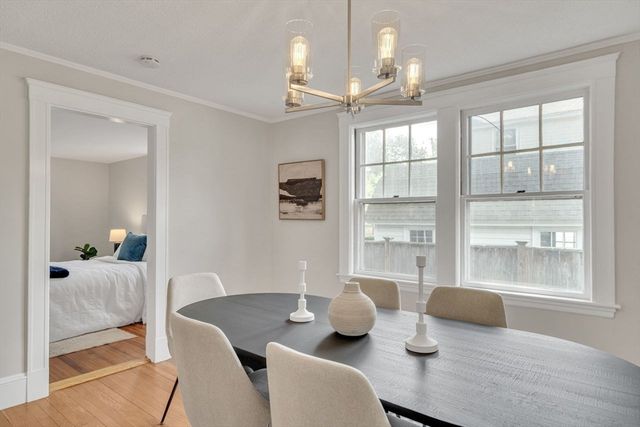 5 Maple St, Lexington, MA 02420
