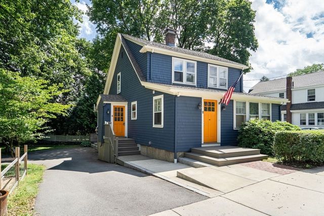 5 Maple St, Lexington, MA 02420