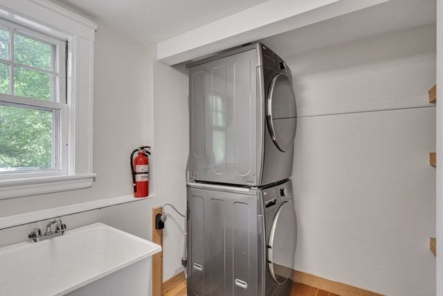 5 Maple St, Lexington, MA 02420
