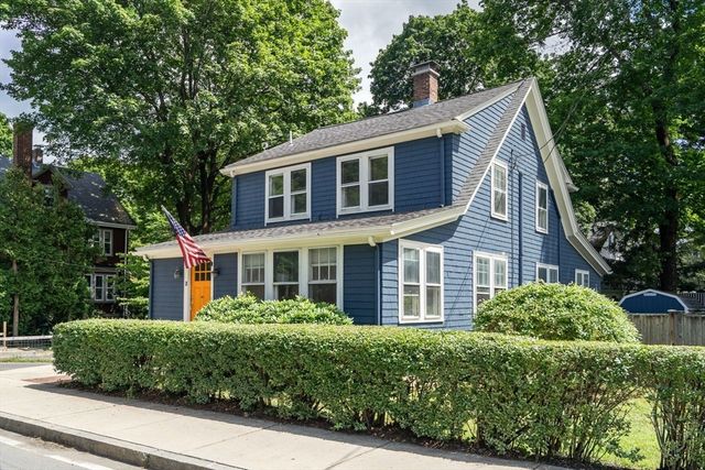 5 Maple St, Lexington, MA 02420