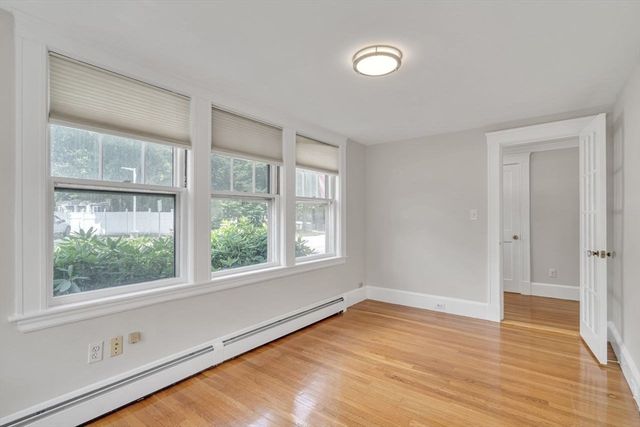 5 Maple St, Lexington, MA 02420