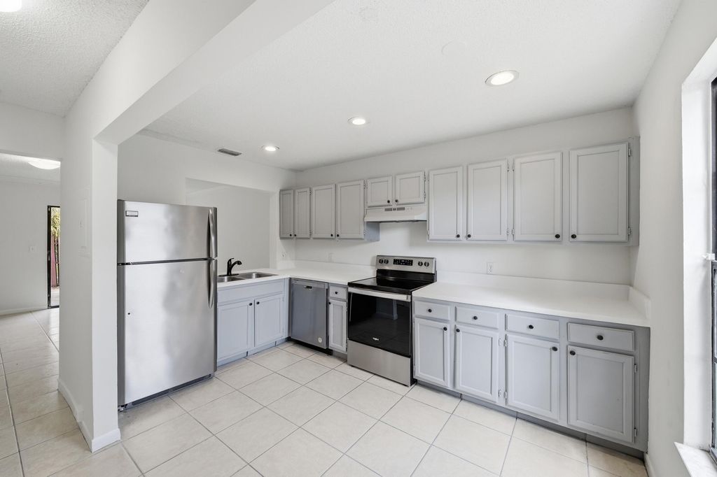 5154 Breckenridge Place 42, West Palm Beach, FL 33417