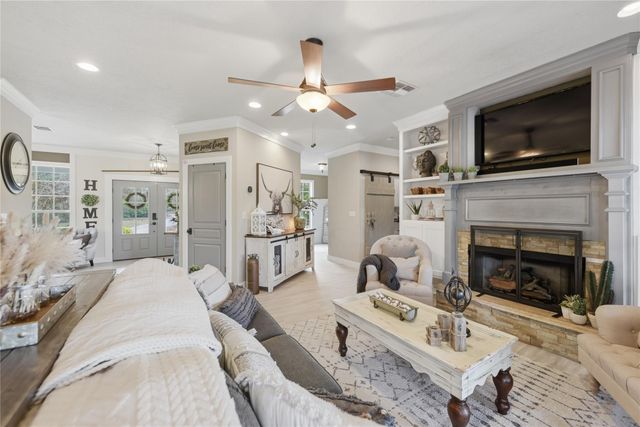 305 Affleck Road Road, Brenham, TX 77833