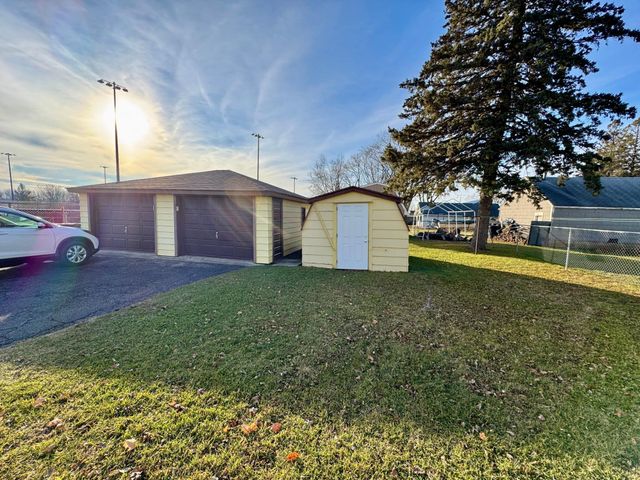 303 6th Avenue SW, Stewartville, MN 55976