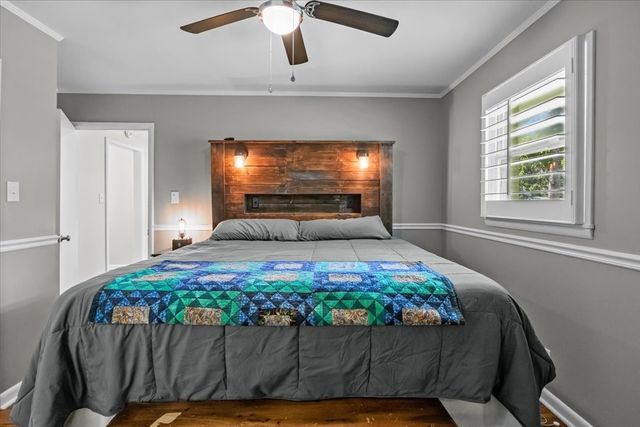 215 Sunset Dr, New Johnsonville, TN 37134