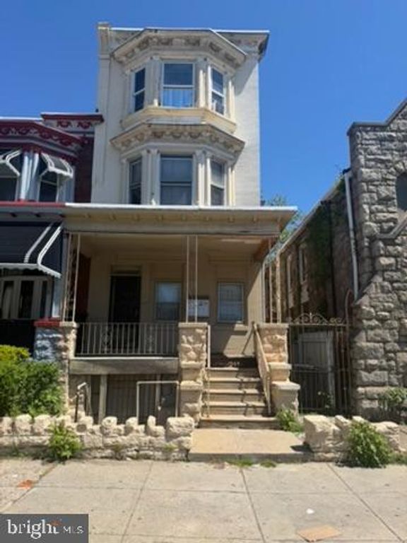 211 N 52ND ST, Philadelphia, PA 19139