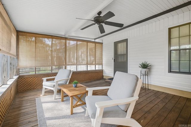 20 Oakbrooke Drive, Sherwood, AR 72120