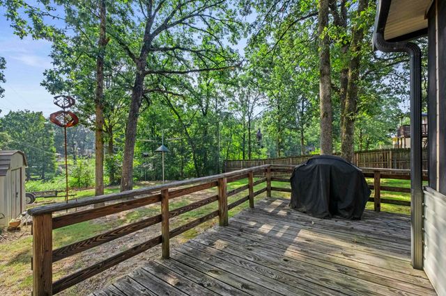 20 Oakbrooke Drive, Sherwood, AR 72120