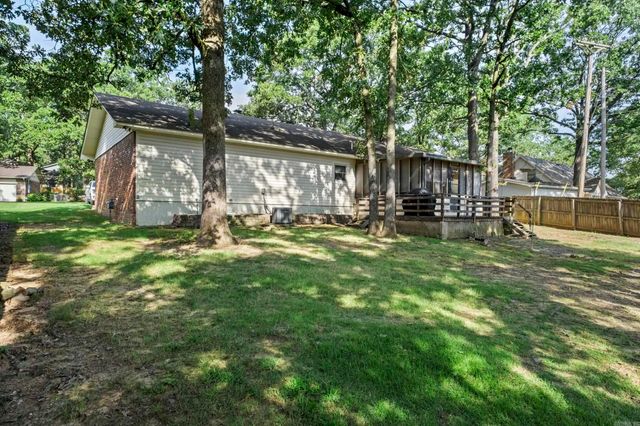 20 Oakbrooke Drive, Sherwood, AR 72120