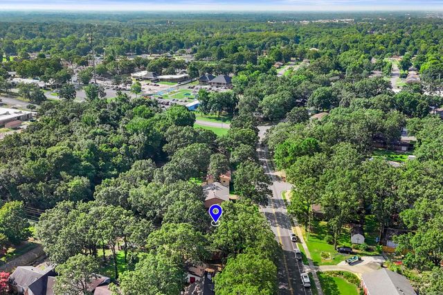 20 Oakbrooke Drive, Sherwood, AR 72120