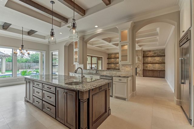 25 Post Shadow Estate Drive, Spring, TX 77389