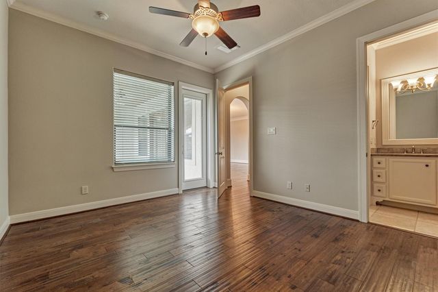 25 Post Shadow Estate Drive, Spring, TX 77389