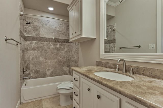 25 Post Shadow Estate Drive, Spring, TX 77389