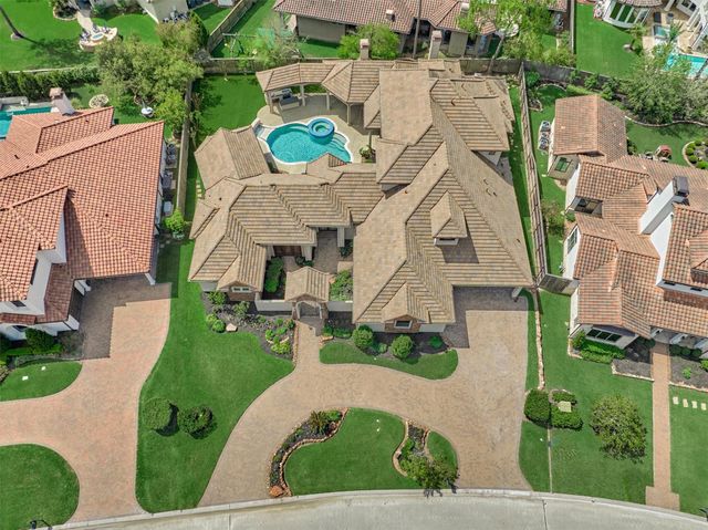 25 Post Shadow Estate Drive, Spring, TX 77389