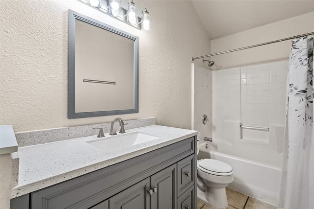 9216 Harvard Avenue, Fort Worth, TX 76118