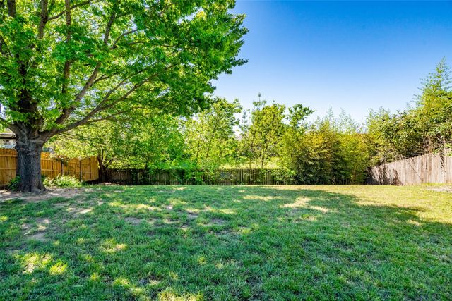 9216 Harvard Avenue, Fort Worth, TX 76118