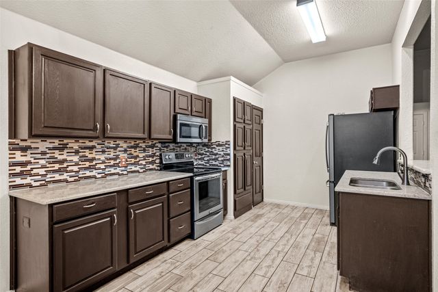 9216 Harvard Avenue, Fort Worth, TX 76118