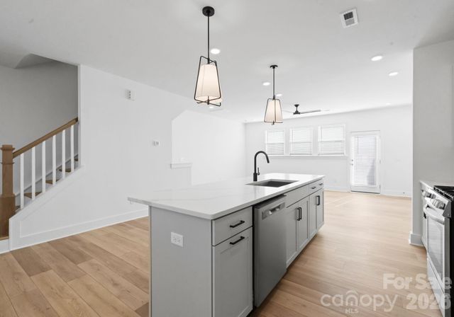 4027 Bass River Parkway, Charlotte, NC 28217