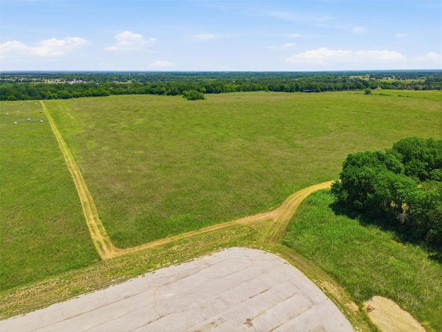 421 Chambers Creek Trail, Alvarado, TX 76009
