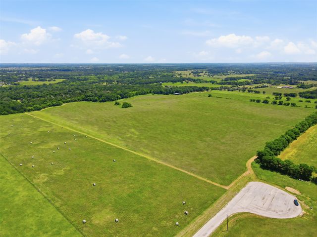 421 Chambers Creek Trail, Alvarado, TX 76009