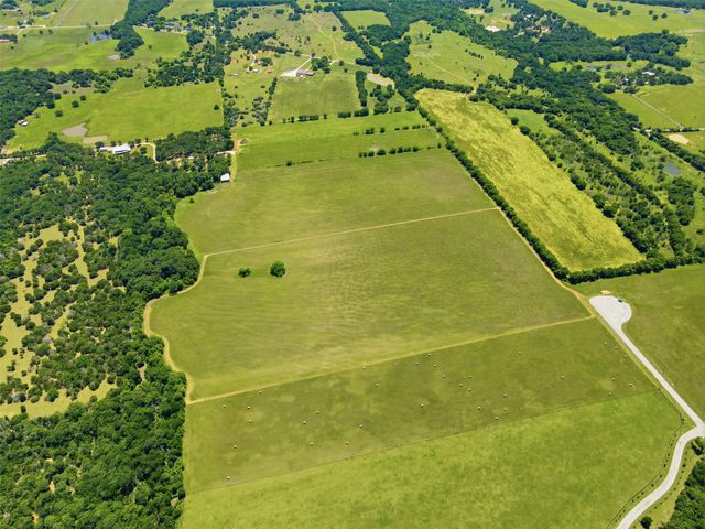 421 Chambers Creek Trail, Alvarado, TX 76009