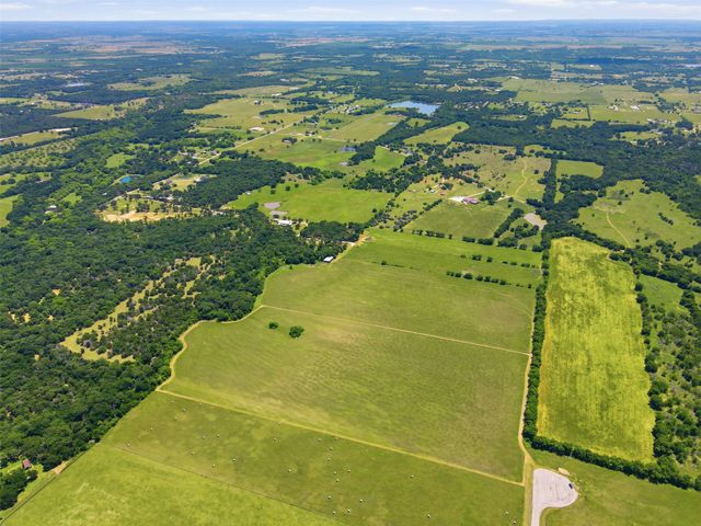 421 Chambers Creek Trail, Alvarado, TX 76009