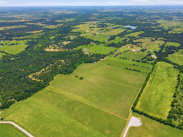 421 Chambers Creek Trail, Alvarado, TX 76009