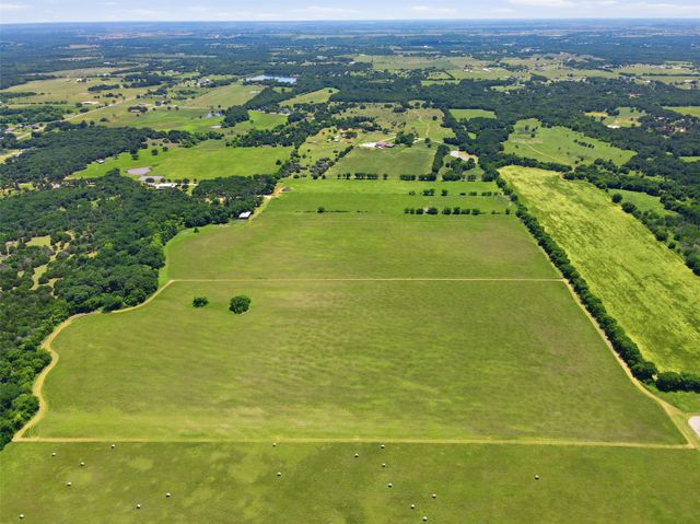 421 Chambers Creek Trail, Alvarado, TX 76009