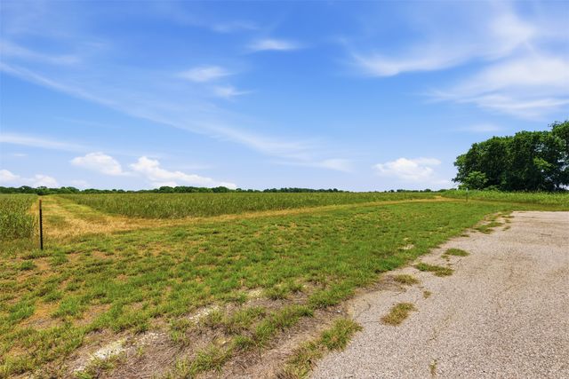 421 Chambers Creek Trail, Alvarado, TX 76009