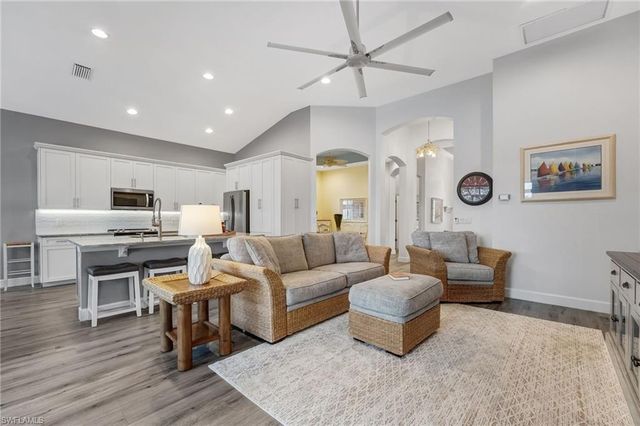 3801 Lakeview Isle CT, Fort Myers, FL 33905