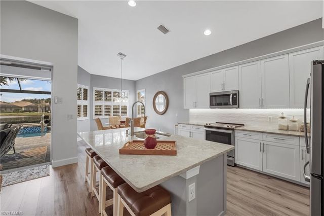 3801 Lakeview Isle CT, Fort Myers, FL 33905