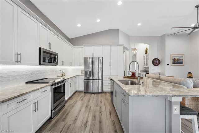 3801 Lakeview Isle CT, Fort Myers, FL 33905