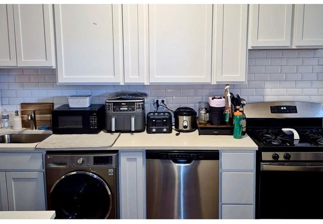 945 Judson Avenue 1, Evanston, IL 60202