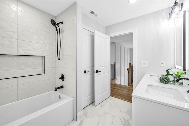 14 Balsam Hill Rd, Ludlow, MA 01056