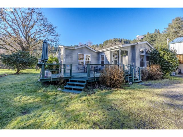 9580 N FORK SIUSLAW Rd, Florence, OR 97439