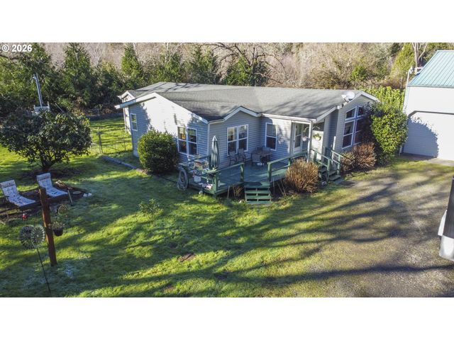 9580 N FORK SIUSLAW Rd, Florence, OR 97439