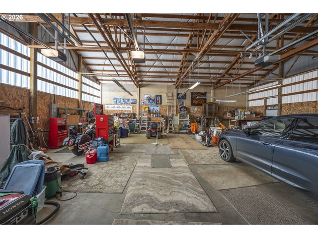 9580 N FORK SIUSLAW Rd, Florence, OR 97439